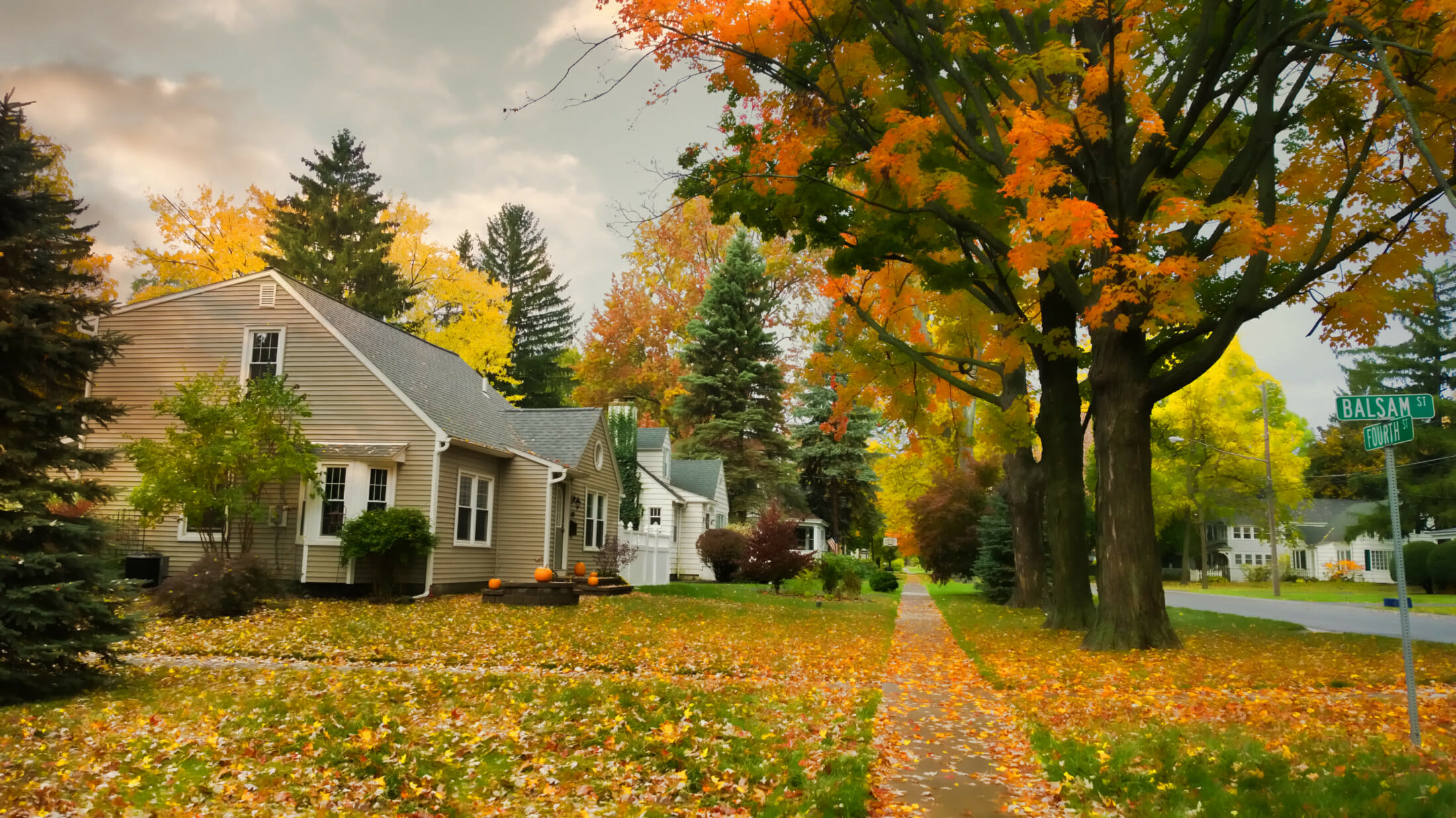 The ultimate fall maintenance checklist for property managers